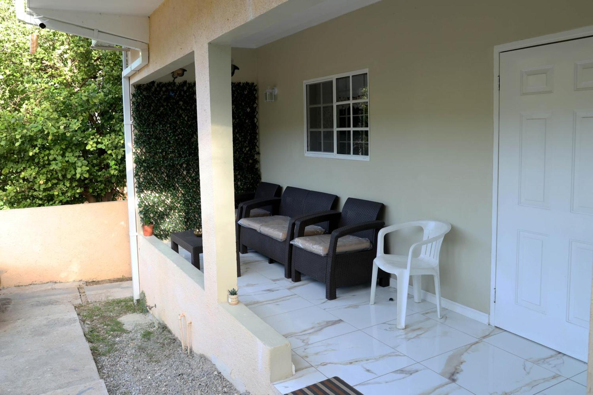 Spacious Luxury 3 Bed Rooms In Kingston Dış mekan fotoğraf